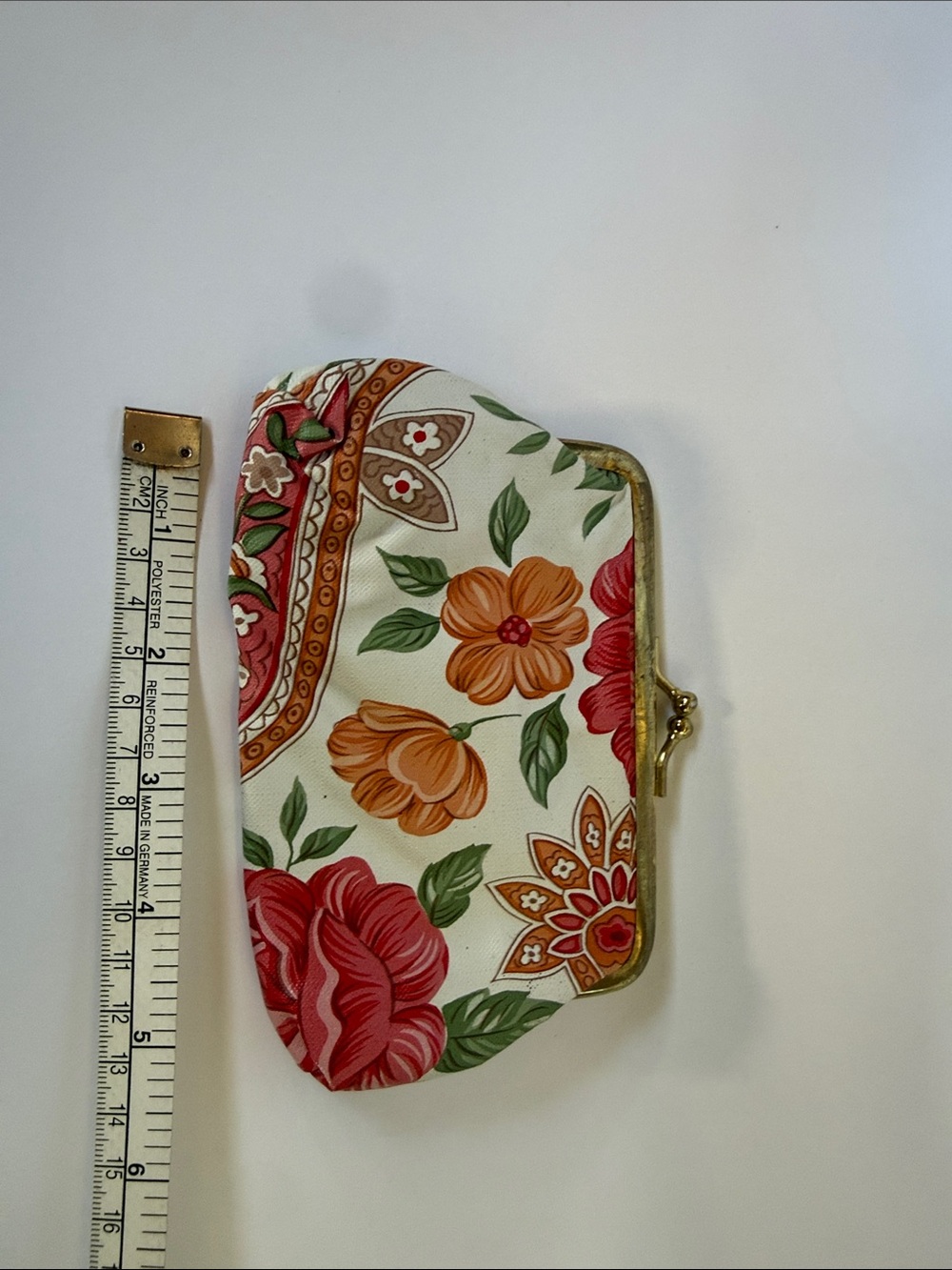 Vintage cute lilFloral Frame-Lock Clutch Wallet - Cream with Red & Orange Blooms
